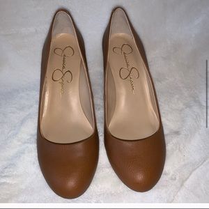 Jessica Simpson wedge heel light brown sz 9.5